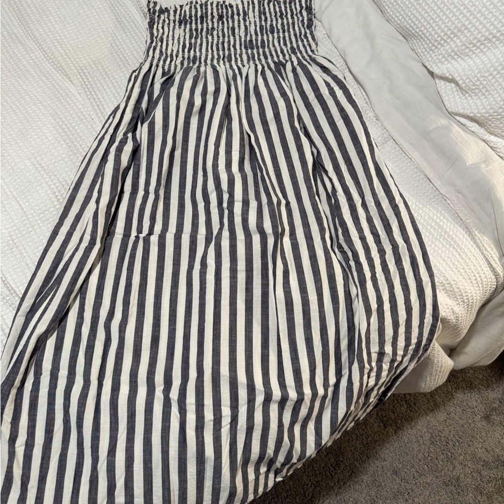Universal Thread Black and White Striped Midi Skirt